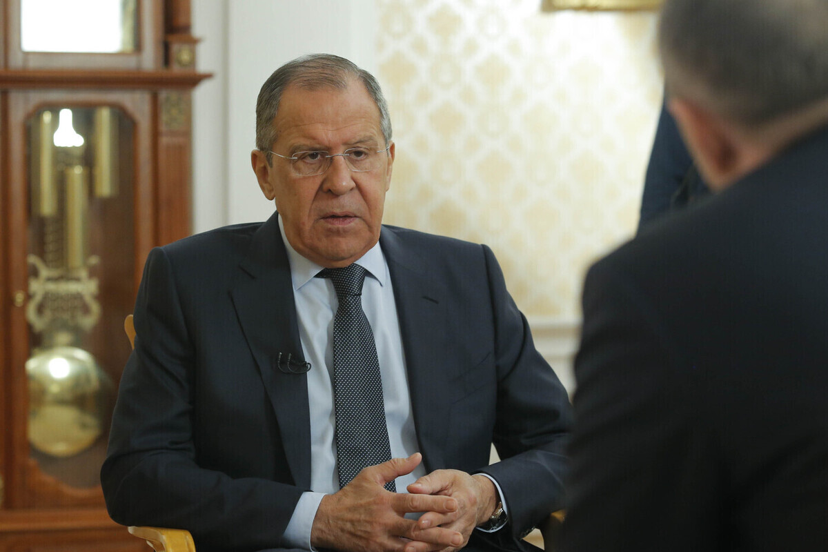 Лавров отправился в Тегеран на встречу с главой МИД

Министр иностранных дел России Сергей Лавров в понедельник в Тегера
