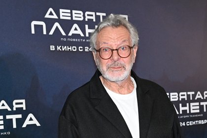 Отец Урганта вышел на публику с кардинально новым имиджем

Советский и российский актер театра и кино, телеведущий Андре