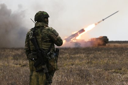 Удары по энергетике и простой портов. ВС России атаковали подстанцию «Нивки» в Киеве и сухогруз ВСУ

Российские войска у