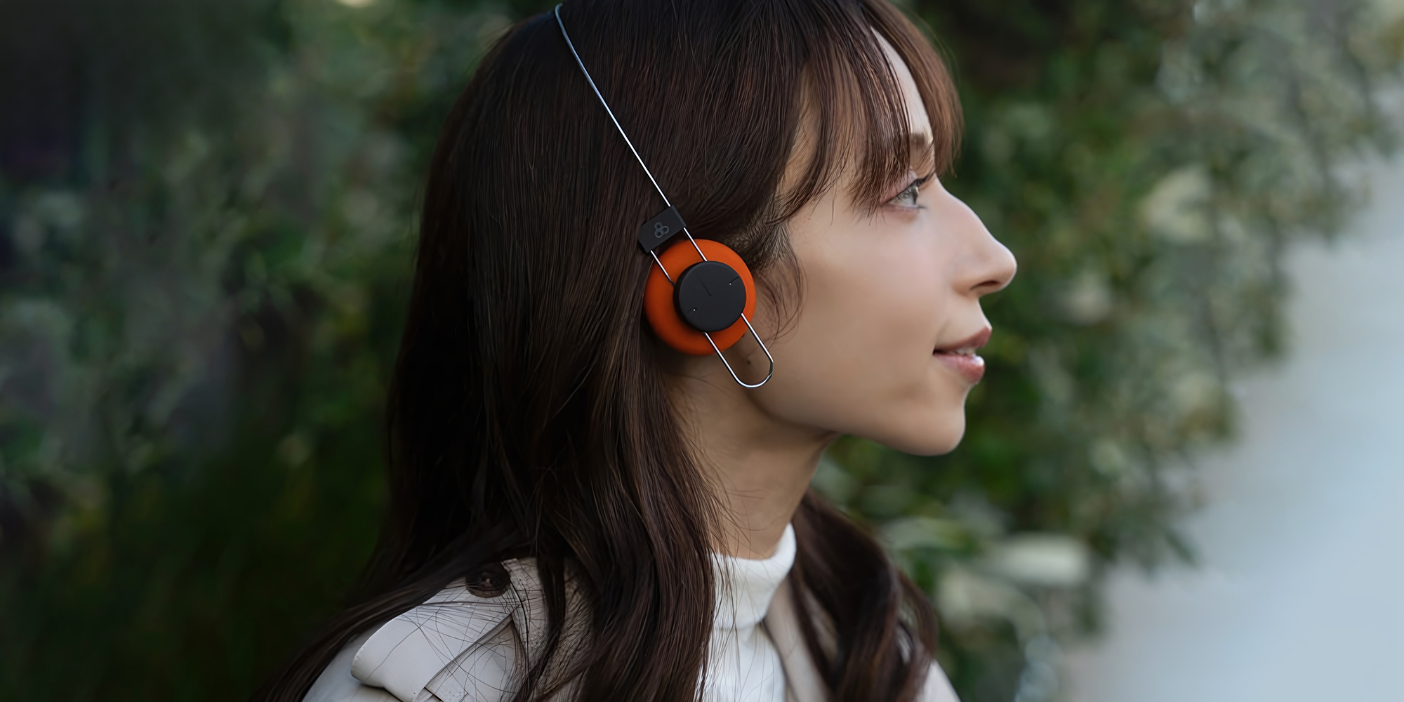 Final выпустила Porta — беспроводные наушники весом 40 граммов в стиле Walkman

Вместо привычной широкой дужки у них тон