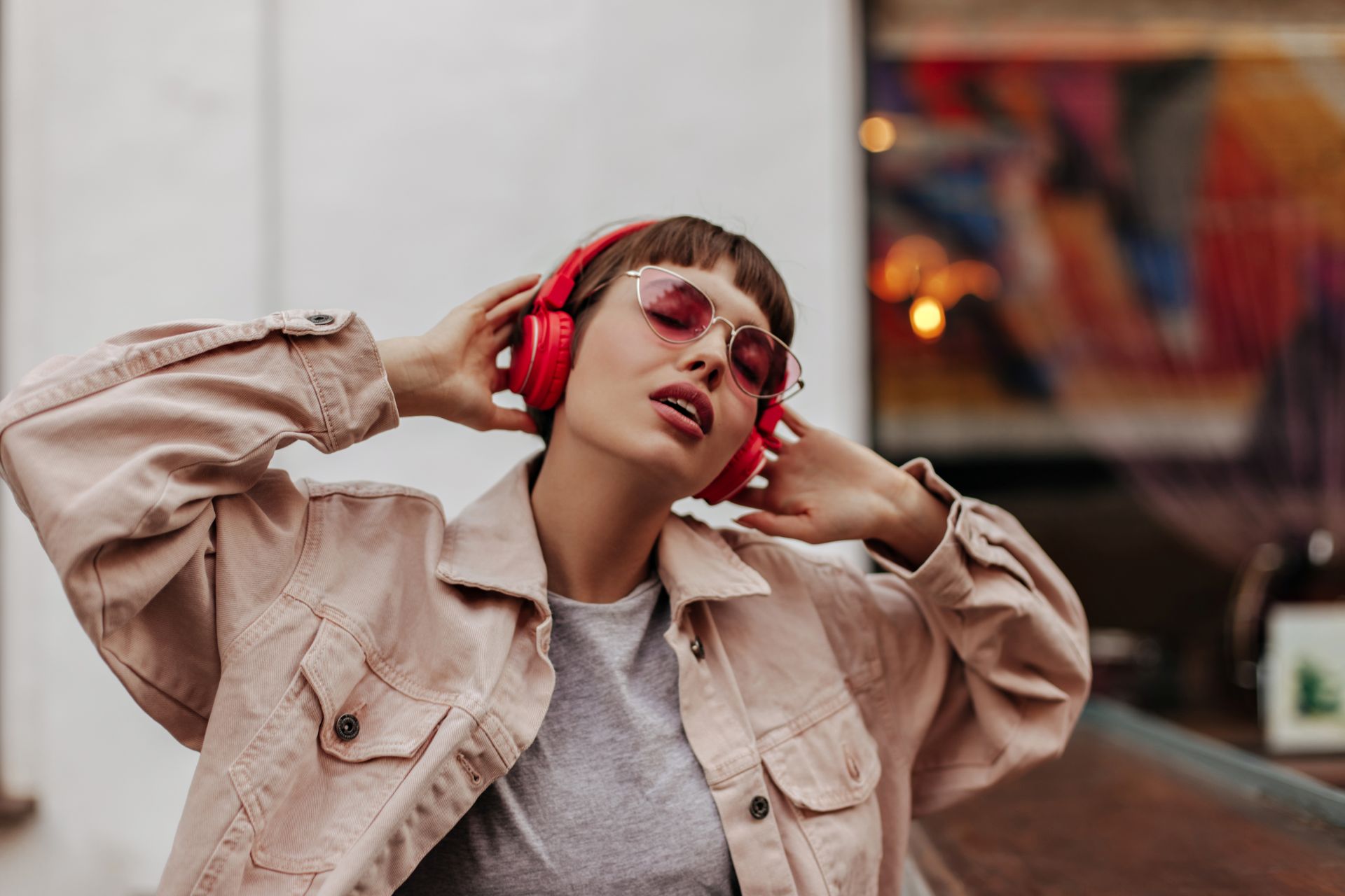 Spotify удалил из рекомендаций 50 млн ИИ-треков

Spotify в этом году удалил из рекомендаций порядка 50 млн единиц ИИ-сло