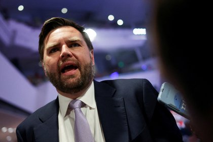 Вэнс предсказал себе «тонну неприятностей»

Вице-президент США Джей Ди Вэнс в шутку заявил, что нажил себе «тонну неприя
