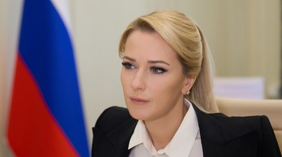 Лантратова назвала неприемлемым насильственный вывоз семей из Алёшек

Российский омбудсмен Яна Лантратова в ответ на выс