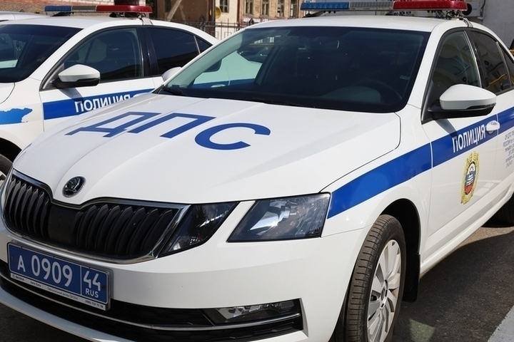 На проспекте Ленина во Владимире запретят остановку автомобилей возле дома № 44

Во Владимире изменят правила остановки 