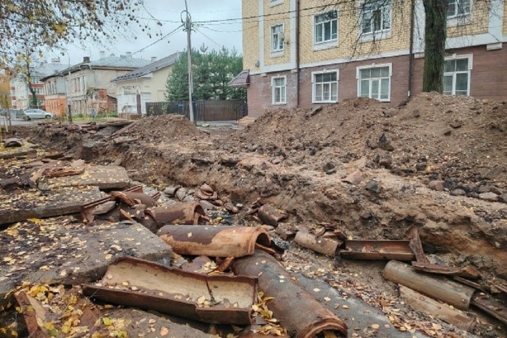 В Рыбинске продолжает замерзать микрорайон «Веретье»

Жители Рыбинска в социальных сетях сообщают, что в жилых домах мик