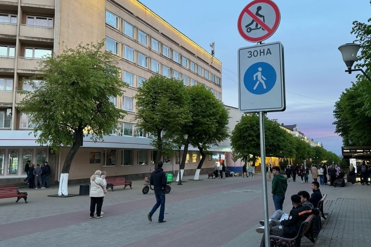 Губернатор Орловской области рассказал о работе Центра «Zаботы о семье»

В Орловской области работает мобильная бригада 