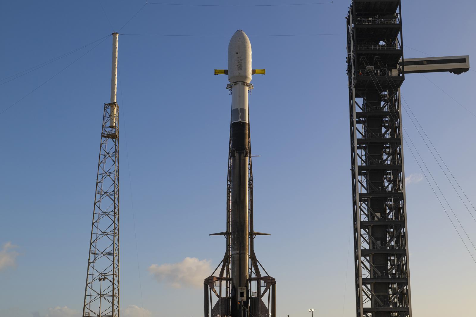 Космическую капсулу Starfall успешно вывели на орбите

SpaceX вывела на орбиту 32 полезные нагрузки в рамках миссии Band