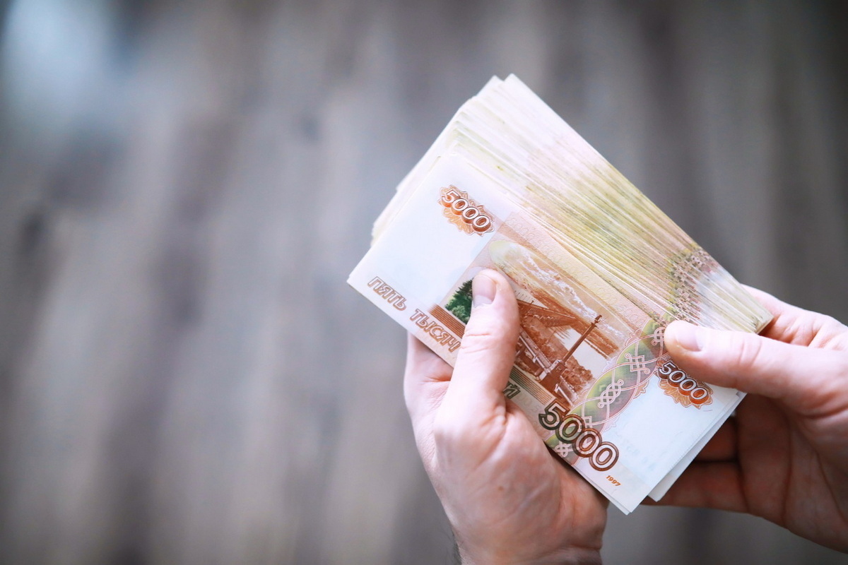 Центробанк сделал заявление для всех, у кого есть деньги на руках

Центробанк обратился к владельцам наличных: как не по