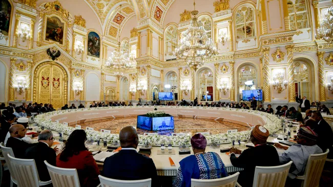 Россия и Африка приветствуют сотрудничество по преодолению технеравенства

Краткий пересказ от РИА ИИ

Россия и Африка п
