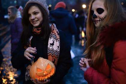 В Госдуме высказались о праздновании Хеллоуина

Депутат Госдумы Виталий Милонов высказался о тех, кто насаждает празднов