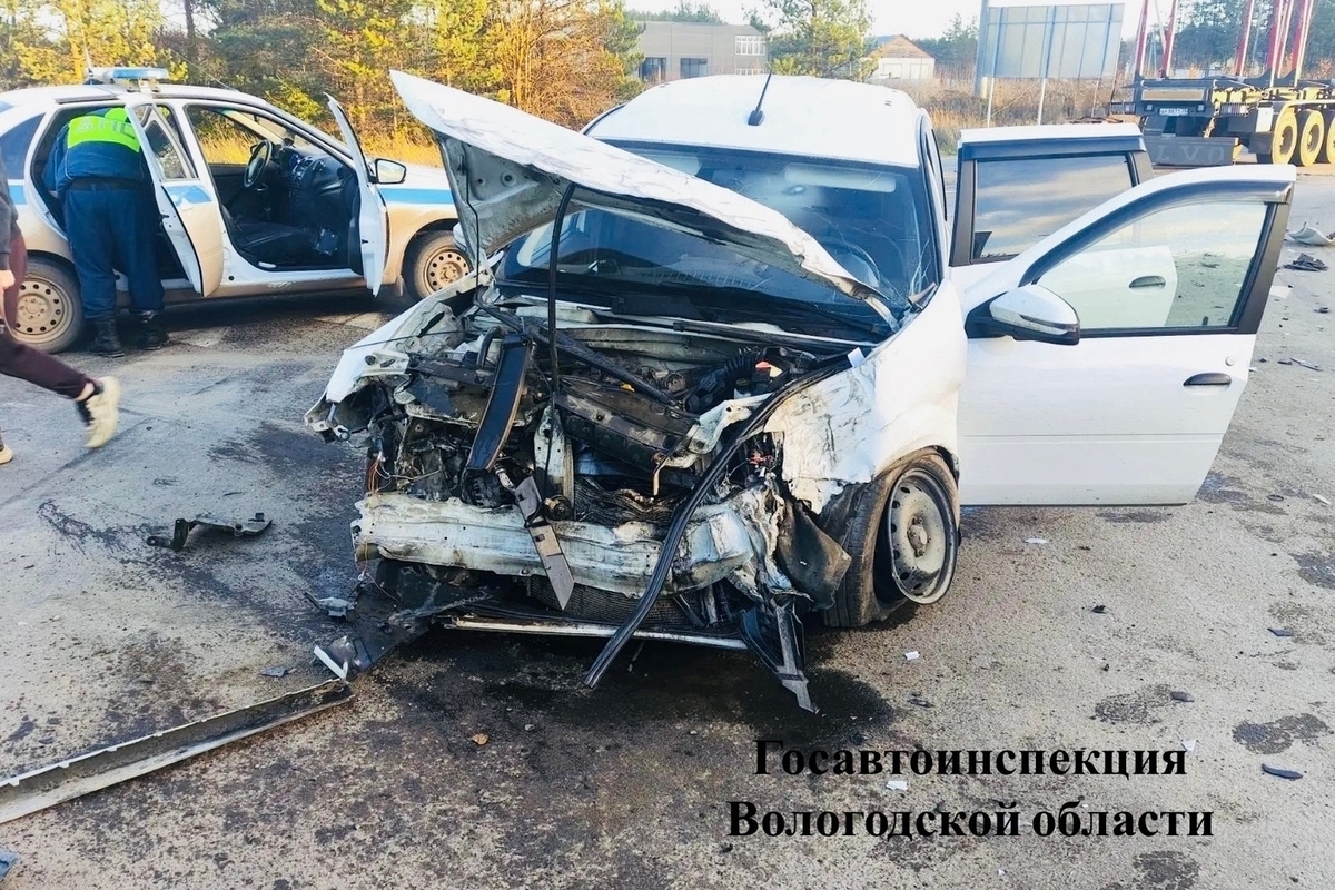 Четыре человека получили травмы в ДТП на Вологодчине

По сообщениям Госавтоинспекции Вологодской области, за минувшие су