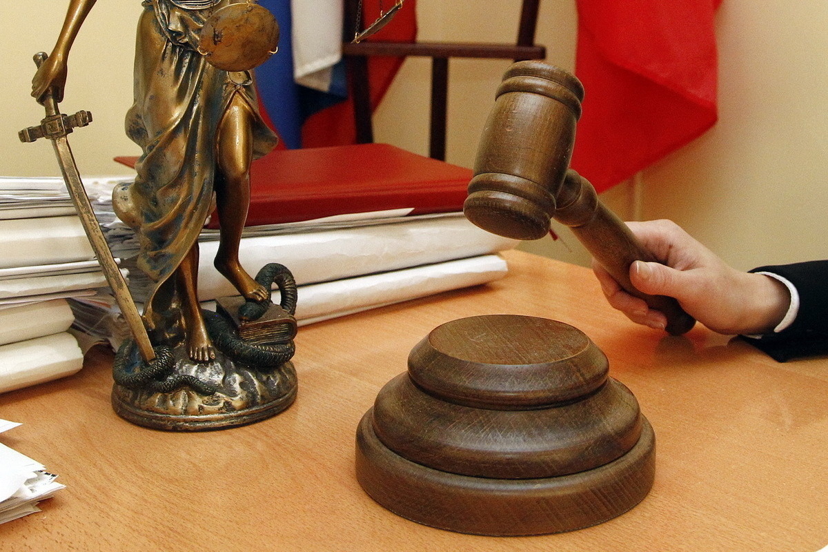 Россиянин попал под суд за покупку фиктивной справки для возврата прав

В Красноярском крае суд приговорил к полутора го