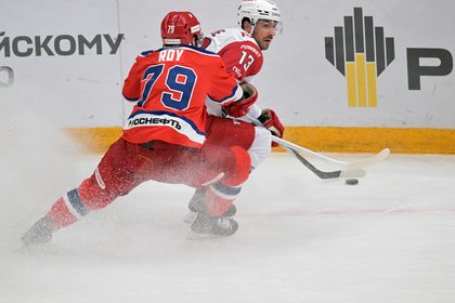 Канадский хоккеист ЦСКА прокомментировал получение российского гражданства

Канадский защитник ЦСКА Джереми Рой прокомме