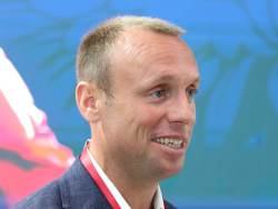 Глушаков заявил, что может возглавить сборную России

Экс-футболист московского «Спартака» и сборной России Денис Глушак