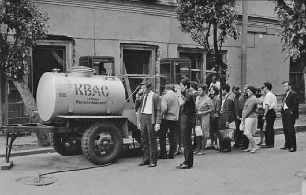 Квас. Холодный и освежающий

Что такое квас, какие виды существуют