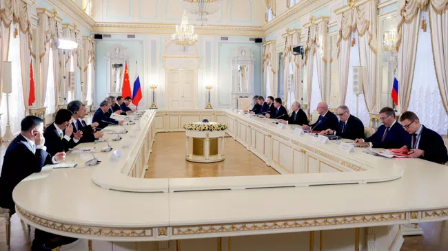 Песков: Путин не обсуждал с премьером Госсовета КНР проект "Сила Байкала"

Краткий пересказ от РИА ИИ

Проект газопровод