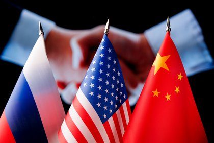 В Кремле оценили возможность трехсторонней встречи с США и Китаем

Россия, США и Китай признают гипотетическую возможнос