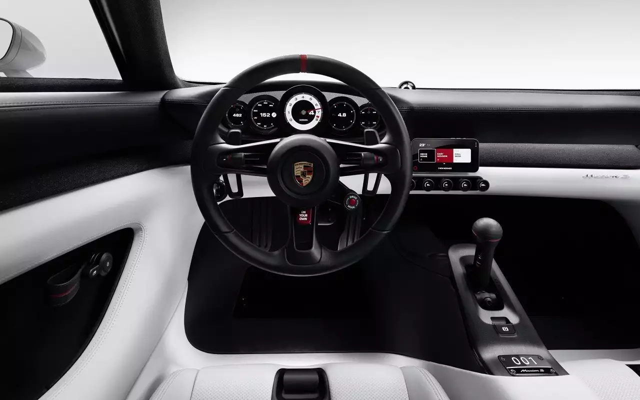 Каким будет большой гиперкар Porsche

Марка Porsche показала концепт Mission S
