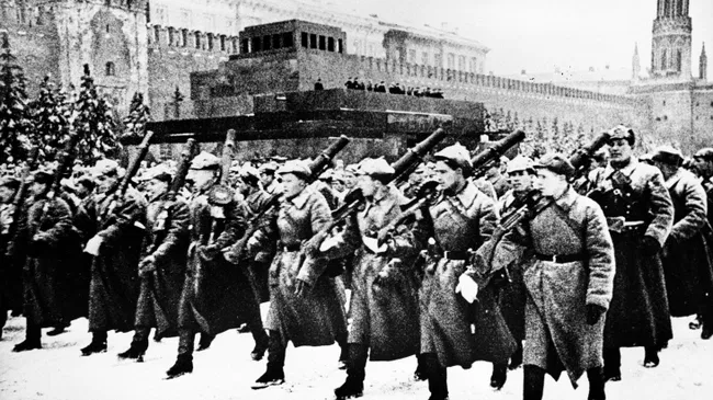 Историк рассказал о плане борьбы в случае оккупации Москвы немцами

Краткий пересказ от РИА ИИ

Органы государственной б