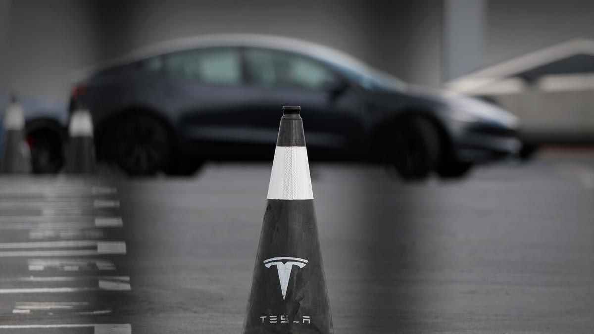 Tesla в III квартале снизила чистую прибыль на 43%, выручка превзошла прогноз

Москва. 22 октября. INTERFAX. RU - Америк