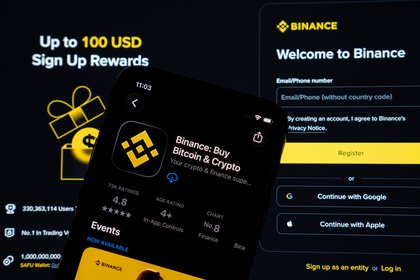 Стало известно о возможном взломе криптобиржи Binance

Криптобиржу Binance могли взломать. В ночь на 30 октября с кошель