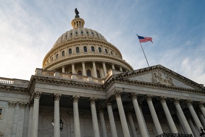Возможность Конгресса США помешать Трампу по Украине оценили

Конгресс США вряд ли сможет помешать попытками сорвать «ди