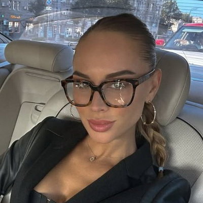 Жена Павла Деревянко госпитализирована со сложным переломом

Супруга Павла Деревянко Зоя Фуць попала в больницу. Дизайне