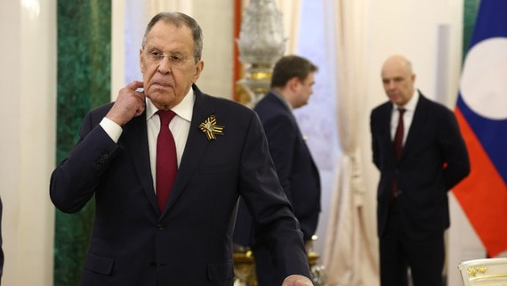 Лавров исключил политические уступки в ходе переговоров по Украине

При этом Россия изучит предложения американских пере