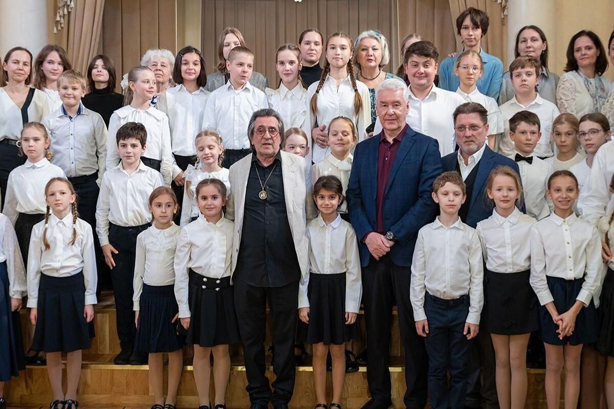 Собянин рассказал об итогах реставрации здания школ искусств в Хамовниках

Мэр Москвы Сергей Собянин открыл историческое