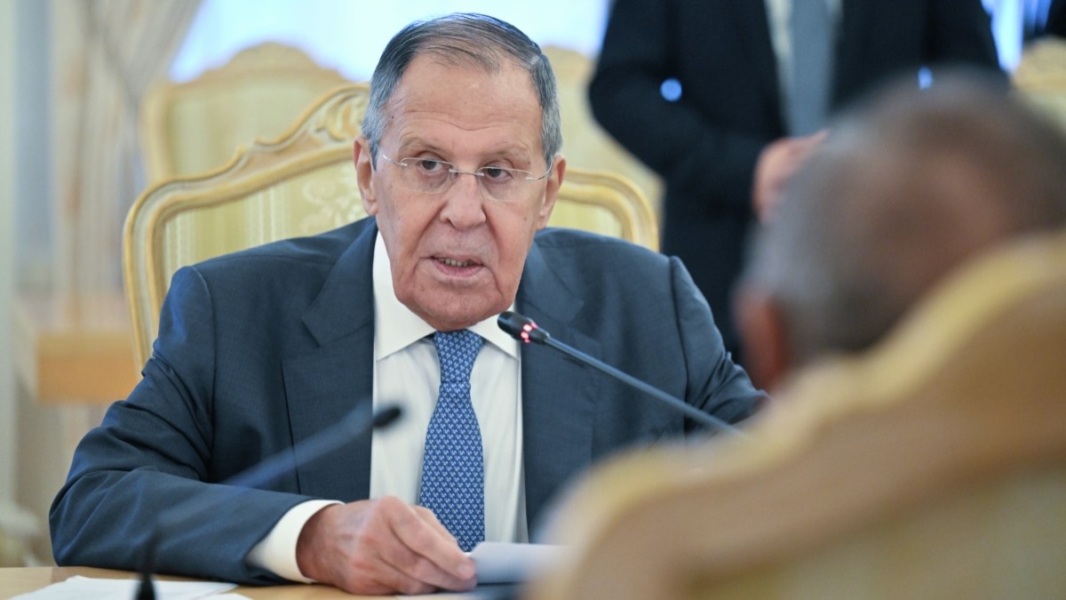 Лавров заявил, что за странами Персидского залива должно быть решающее слово в вопросе безопасности региона

Россия исхо