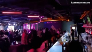 Блогер из Москвы Иван Золочевский (Иван Золо) был задержан на концерте в Донецке за рисунок на футболке.  Господин Золоч