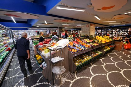 Миру спрогнозировали резкое подорожание продуктов

В среднесрочной перспективе стоимость продуктов питания в мире может 