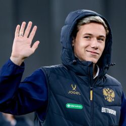 Батраков забил во втором матче Лиги чемпионов подряд

Полузащитник «Галатасарая» Алексей Батраков вновь отличился в матч