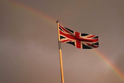 В Британии заявили об угрозе повторения французского сценария

Сценарий с охватившими Францию беспорядками может повтори