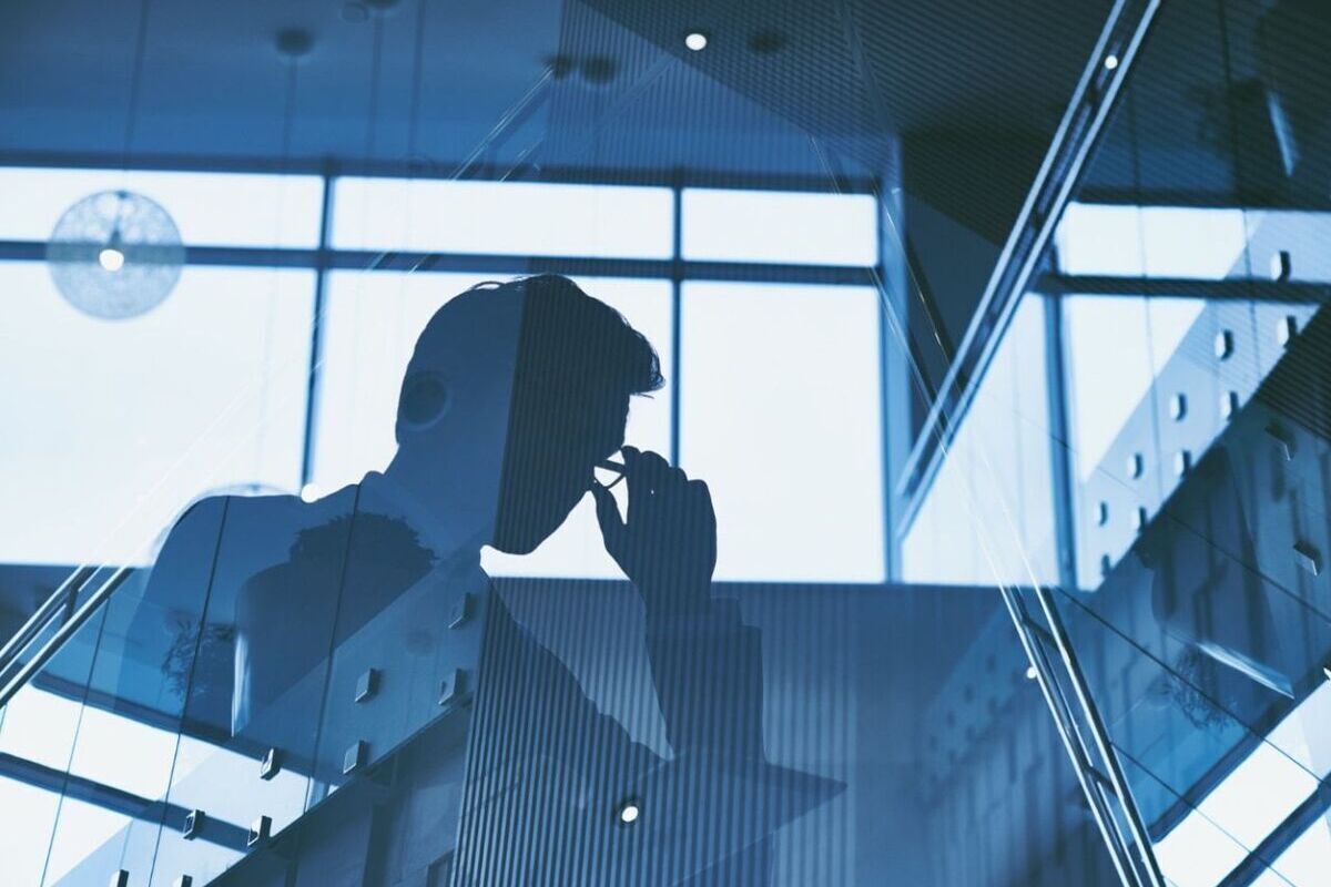 Уязвимость цифрового доверия на рынке работодателей

История с фейковой компанией «Рога и копыта» на вершине рейтинга ра