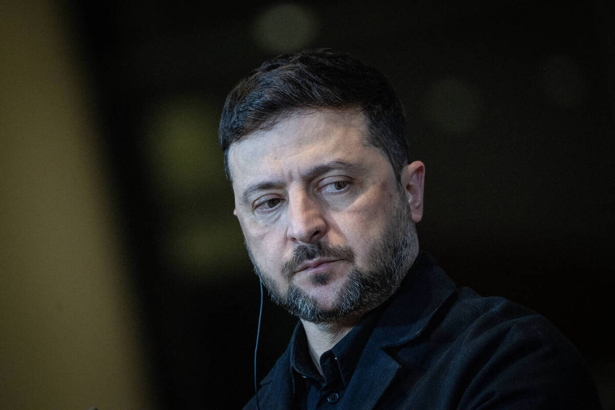 Axios: Зеленский попросил сенаторов США повлиять на Трампа

Владимир Зеленский попросил американских сенаторов оказать д