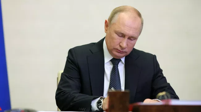 Правительство представит Путину соглашение с Камбоджей о защите граждан

Краткий пересказ от РИА ИИ

Правительство РФ пр