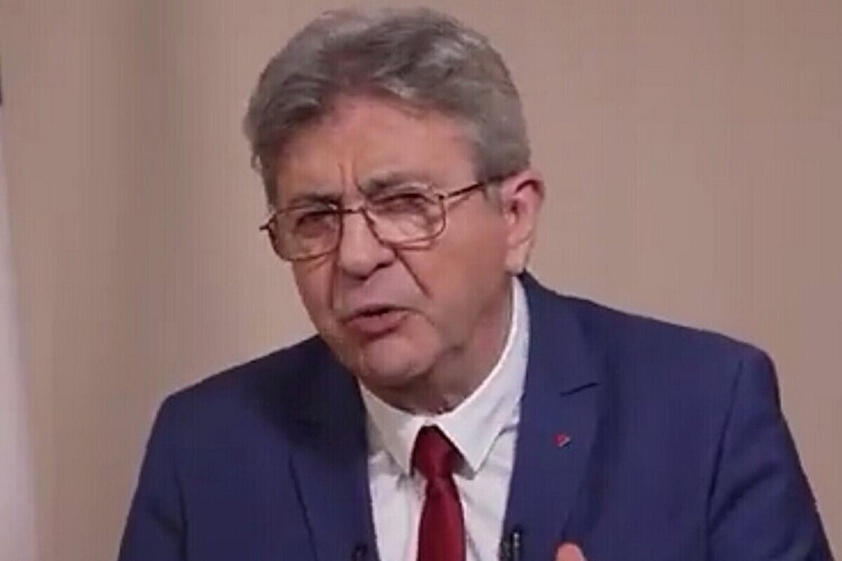 Париж прозрел: во Франции отказались считать Россию врагом

Лидер левой партии «Непокорившаяся Франция» и кандидат в пре