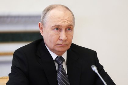 Путин передал послание Си Цзиньпину

Президент России Владимир Путин встретился с премьером Госсовета КНР Ли Цяном и поп