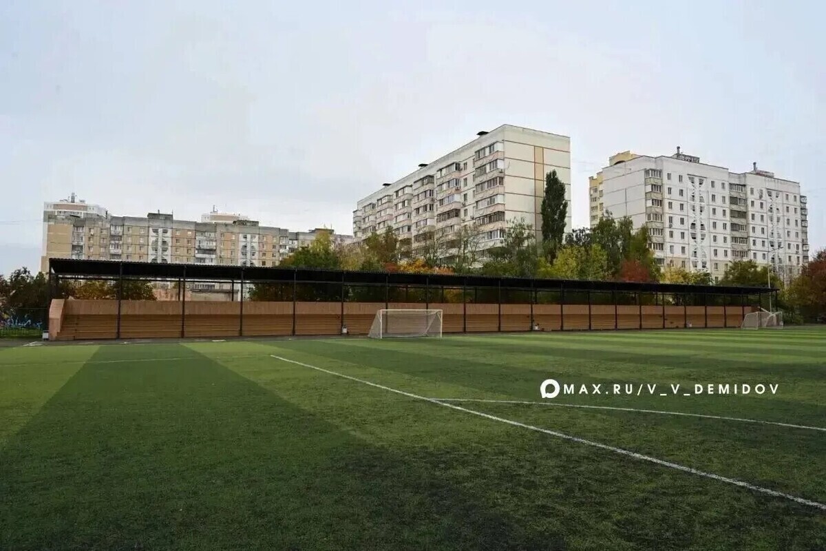 Стадион школы № 49 Белгорода скоро откроют для занятий

Мэр Белгорода Валентин Демидов сообщил, что в школе № 49 заверша