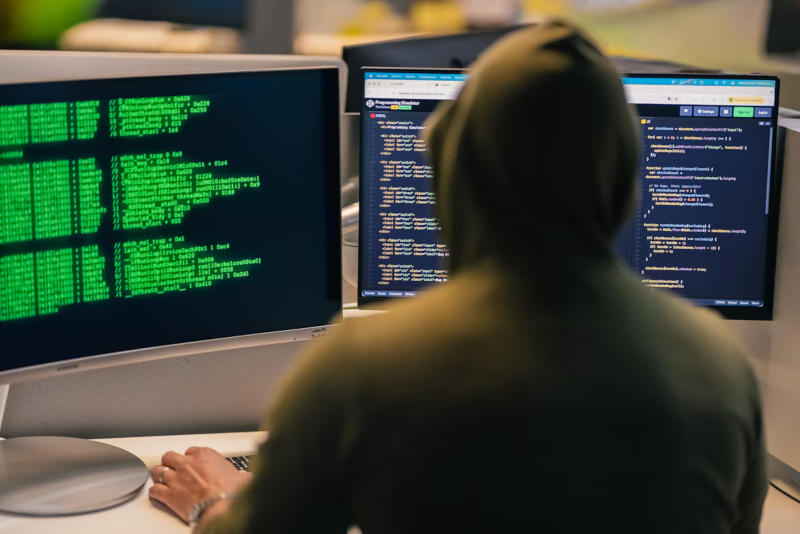 Хакеры взломали российских хостеров через дыру в VMmanager — могли утечь пароли, SSH-ключи и токены

Хакеры взломали инф