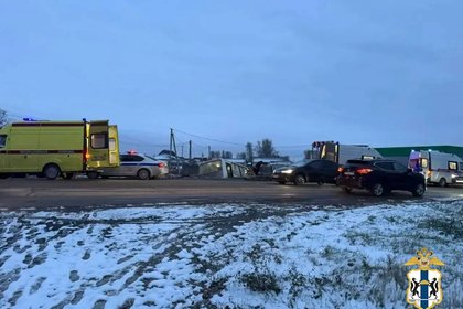 Появились кадры с вылетевшим в кювет автобусом под Новосибирском

Рейсовый автобус ПАЗ с 15 пассажирами съехал в левый к