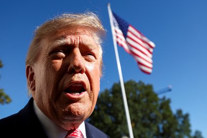 «Пришло время». Трамп снова намекнул на необходимость сменить власть на Украине и заступился за Россию

Президент США До