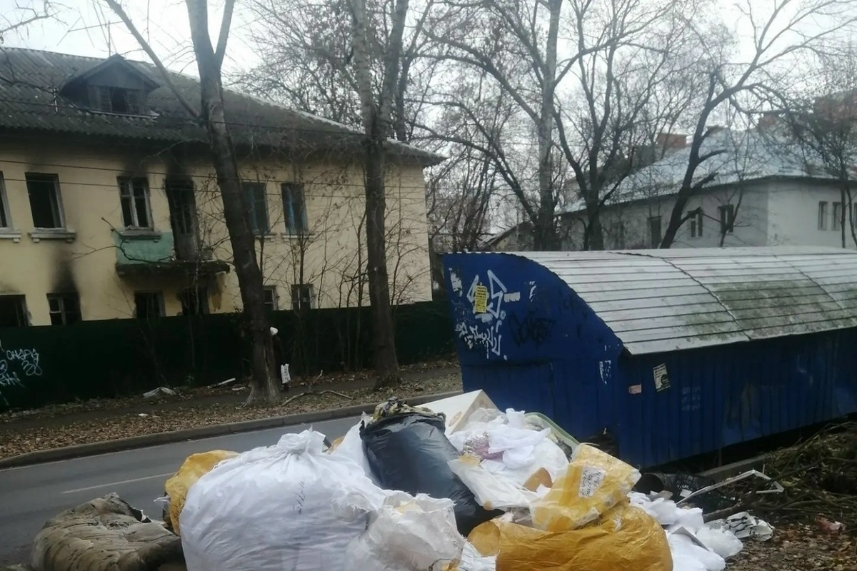 Жители ярославской Пятерки жалуются на сетевые магазины Пятерочка

Возмущает, в частности, тех, кто живет на улице Радищ