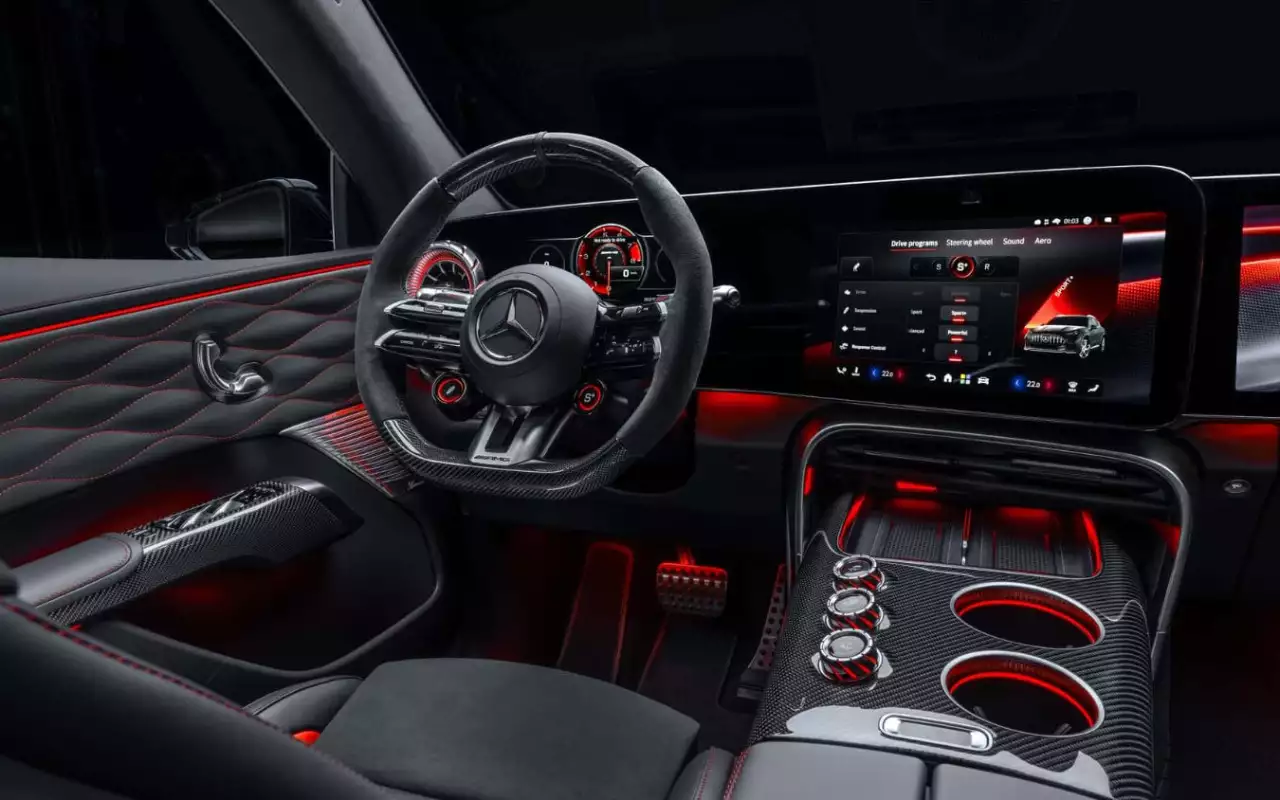 Новый электрокроссовер Mercedes вызвала шквал критики

Автолюбители раскритиковали новый электрический кроссовер Mercede