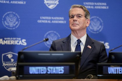 Глава Минфина США предрек отказ от достижений Трампа

Министр финансов США Скотт Бессент заявил, что победа демократов н