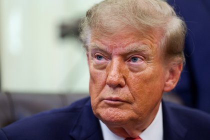 Трамп заявил о возможности Зеленского урегулировать конфликт два года назад

Президент США Дональд Трамп заявил, что укр