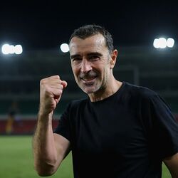 Карседо: «Мы хотели посвятить победу над «Рубином» Никите Симоняну»

Главный тренер московского «Спартака» Хуан Карлос К