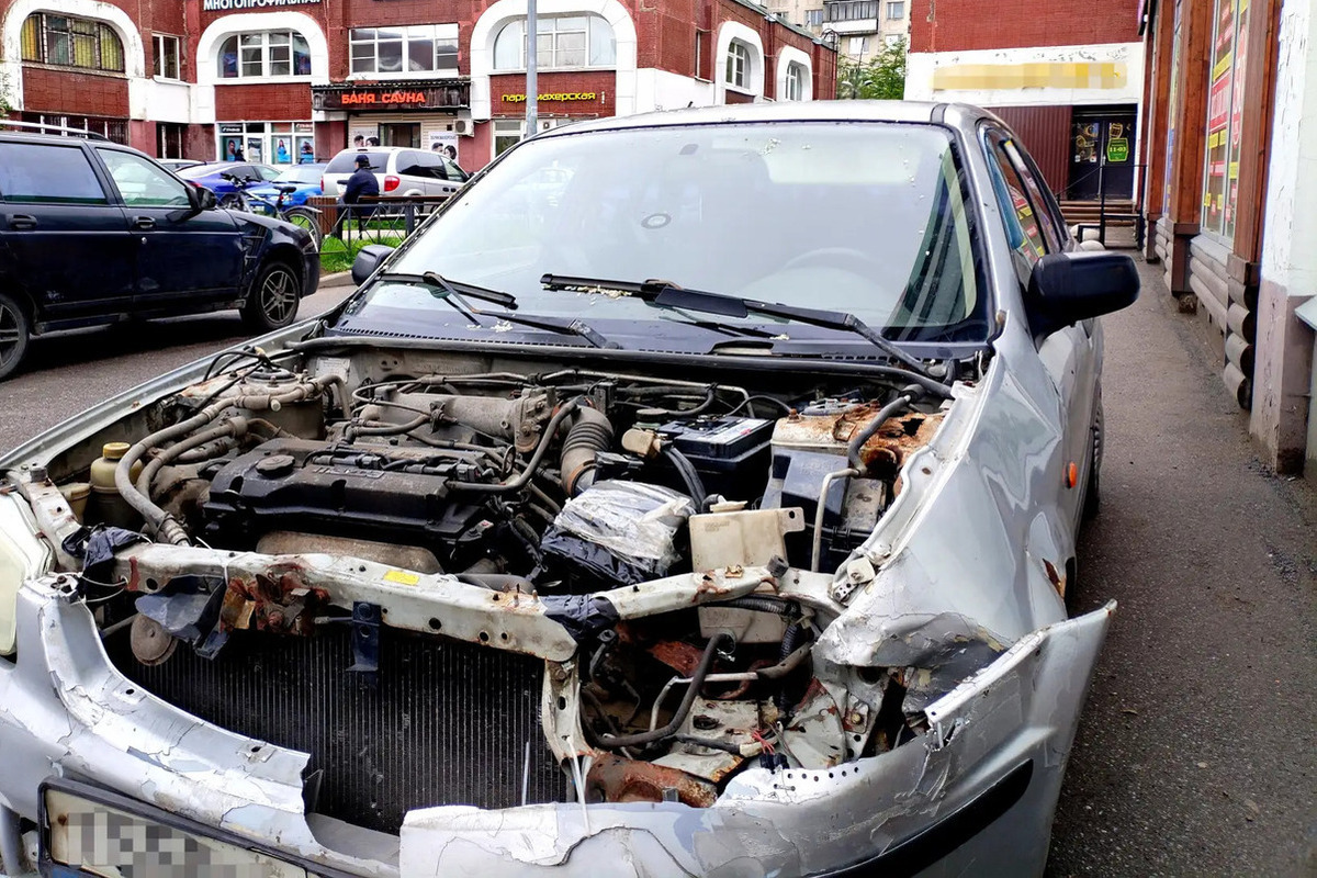 Калининградский охотник за автозапчастями попался на продаже фар и эмблем BMW

В полицию обратился 25-летний местный жит