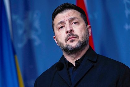 В России объяснили желание Зеленского продолжать конфликт

Президент Украины Владимир Зеленский всеми силами извлекает в